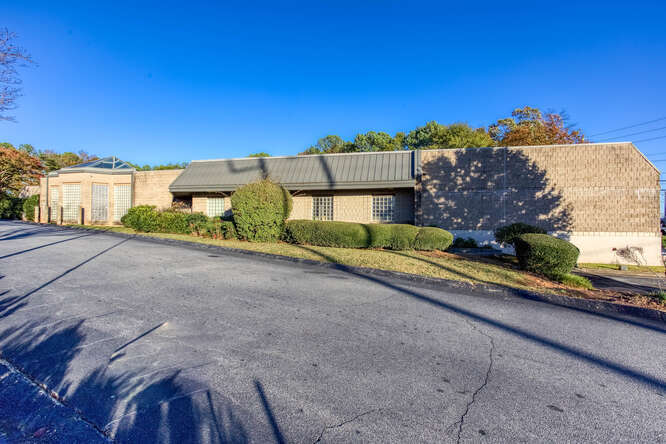 More Photos Of 2365 Windy Hill Rd, Marietta General Retail For Sale