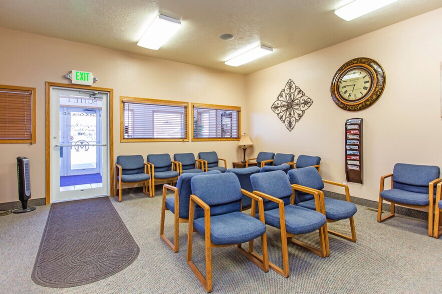 More Photos Of 1263 Bennett Ave, Burley Medical For Lease