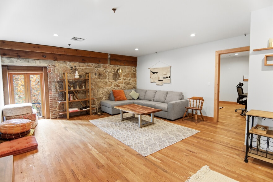 More Photos Of 107 Sacramento St, Nevada City Restaurant For Sale