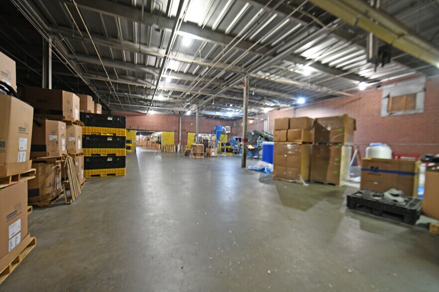 More Photos Of 4730 Ninety Six Hwy, Ninety Six Distribution For Sale