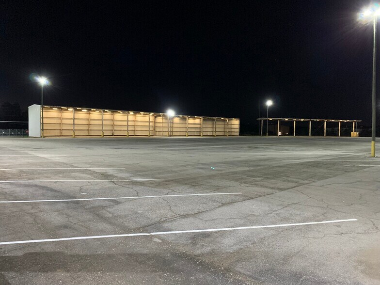 More Photos Of 1523 Midfield Industrial Blvd, Birmingham Distribution For Lease