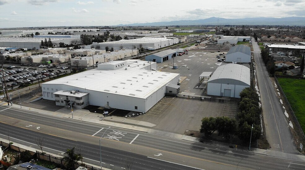 More Photos Of 450 E Grant Line Rd, Tracy Unknown For Lease