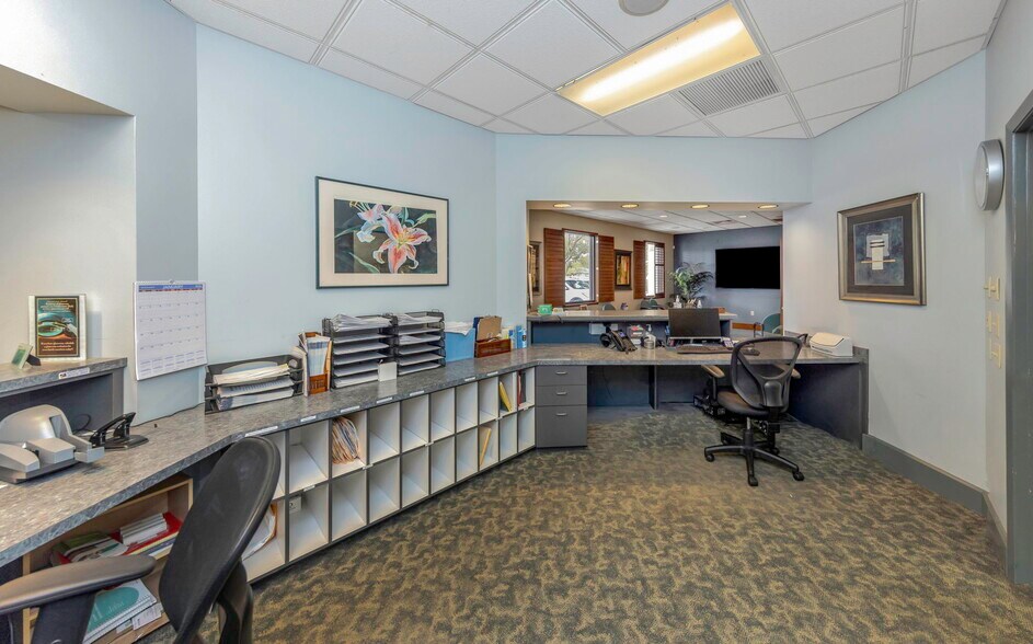 More Photos Of 2346 Drew St, Clearwater Office For Sale