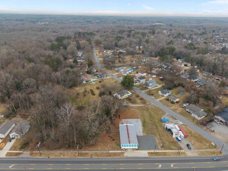 More Photos Of 1108 S Salisbury, Spencer Freestanding For Sale