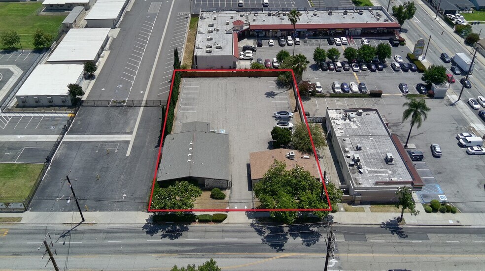More Photos Of 910-914 E Gladstone St, Azusa Medical For Lease