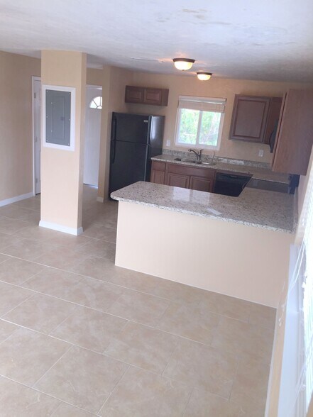 More Photos Of 134 Boynton Blvd, Daytona Beach Apartments For Sale