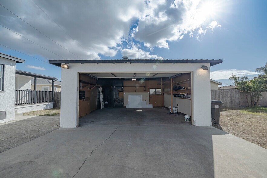 More Photos Of 14413 Firmona Ave, Lawndale Office Residential For Lease