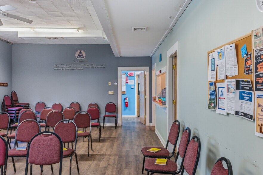 More Photos Of 36 Carpenter Street St, Keene Office For Sale