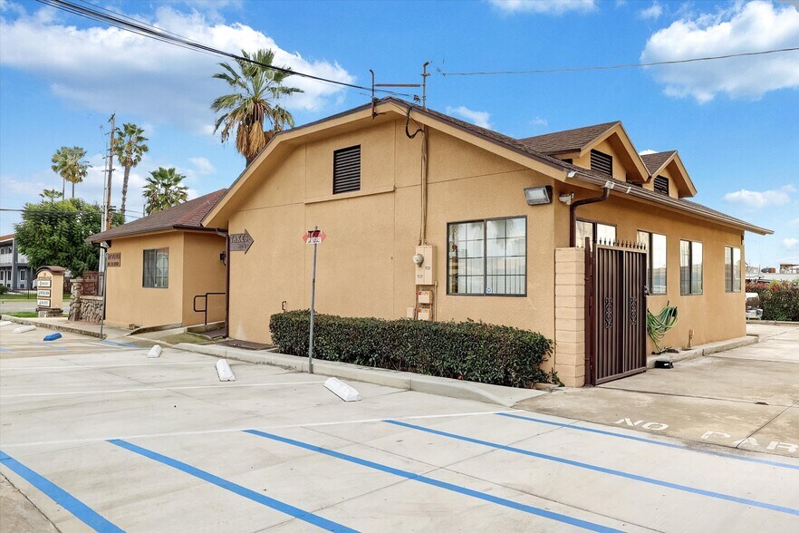 More Photos Of 120 S San Antonio Ave, Ontario Medical For Lease