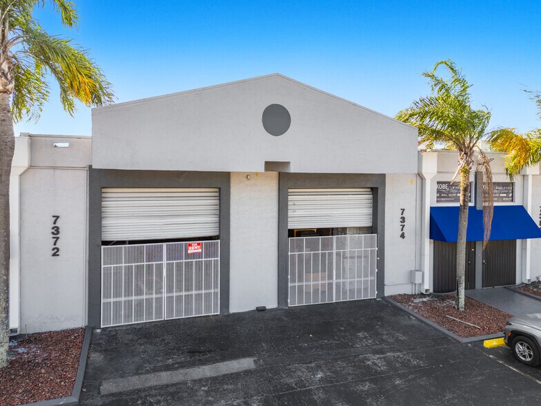 More Photos Of 7370-7384 NW 56th St, Miami Warehouse For Lease