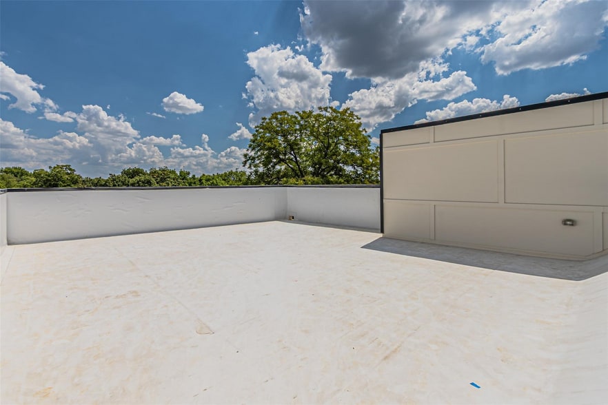 More Photos Of 2376 Longhorn St, Dallas Apartments For Sale