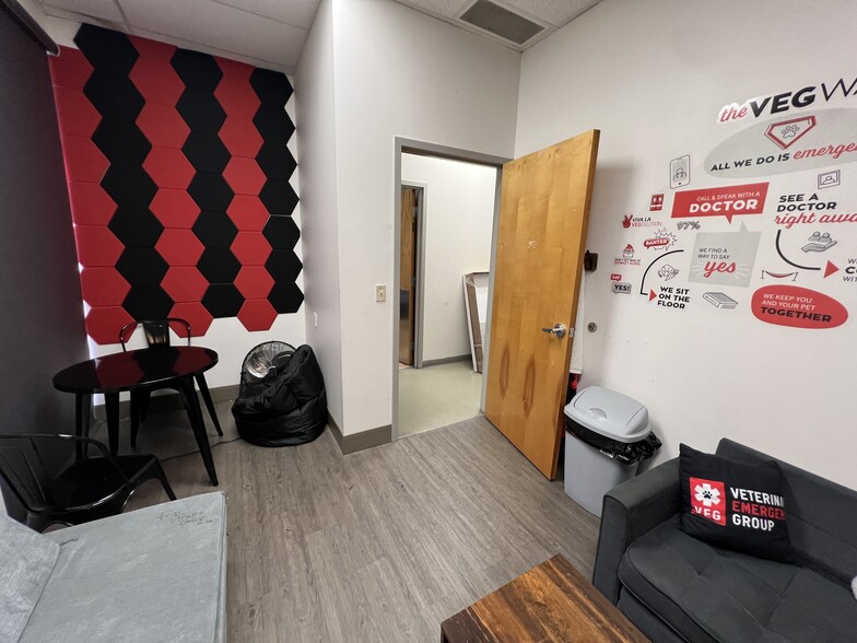 More Photos Of 202-238 E Bearss Ave, Tampa General Retail For Sale