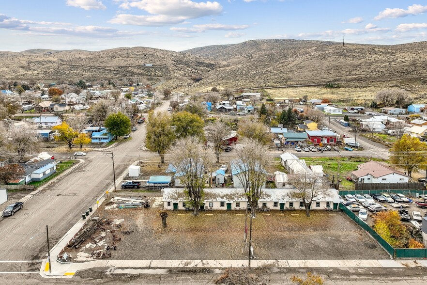 More Photos Of 110 Washington St, Huntington Hospitality For Sale