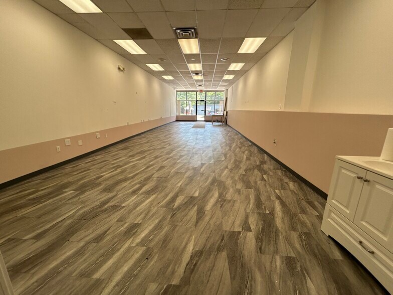 More Photos Of 683-709 Winsted Rd, Torrington Storefront For Lease