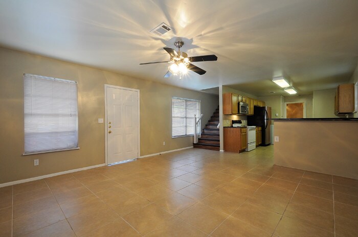 More Photos Of 2841 San Gabriel St, Austin Specialty For Sale