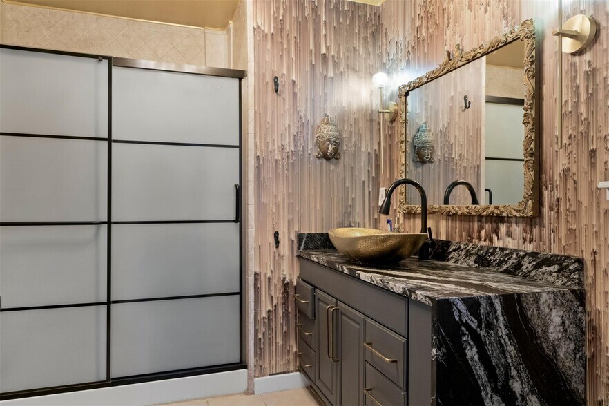 More Photos Of 8721 Mountain Crest Dr, Austin Specialty For Sale