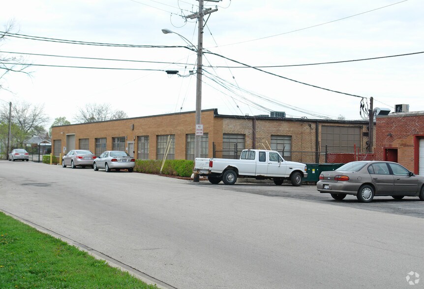 More Photos Of 1509 W Le Moyne St, Melrose Park Warehouse For Sale