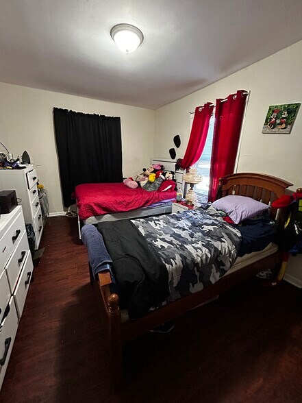 More Photos Of 193 Willow St, Waterbury Apartments For Sale