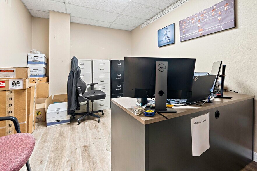 More Photos Of 30 Veterans Memorial Blvd, Kenner Warehouse For Sale