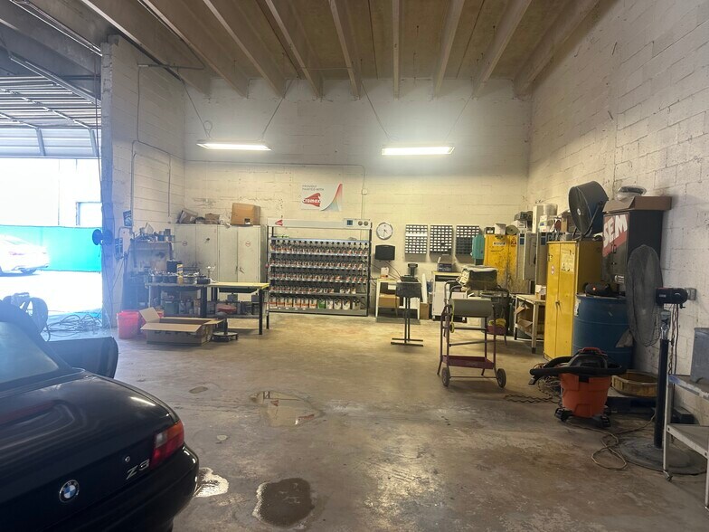 More Photos Of 170 NW 16th St, Boca Raton Warehouse For Sale
