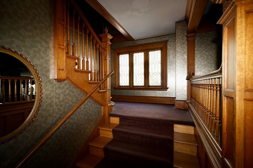 More Photos Of 314 N 2nd St, Yakima Office For Sale