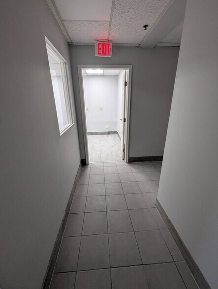 More Photos Of 701 NW Federal Hwy, Stuart Medical For Lease