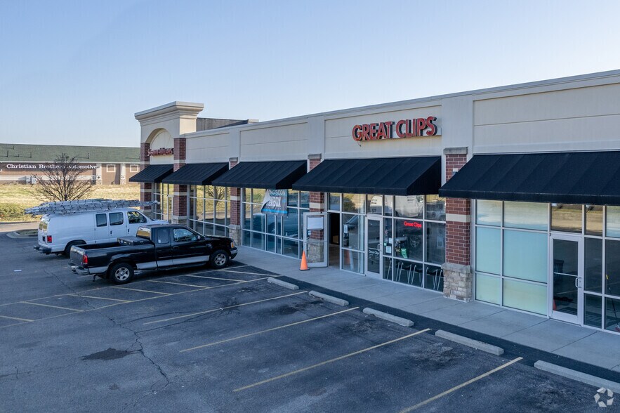 More Photos Of 8288 Cincinnati Dayton Rd, West Chester Unknown For Lease