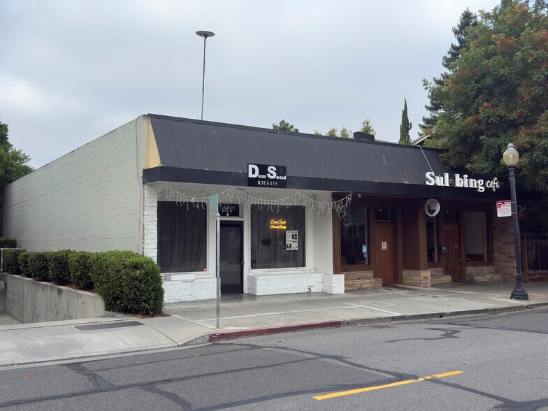More Photos Of 951-975 W Dana St, Mountain View Storefront For Sale