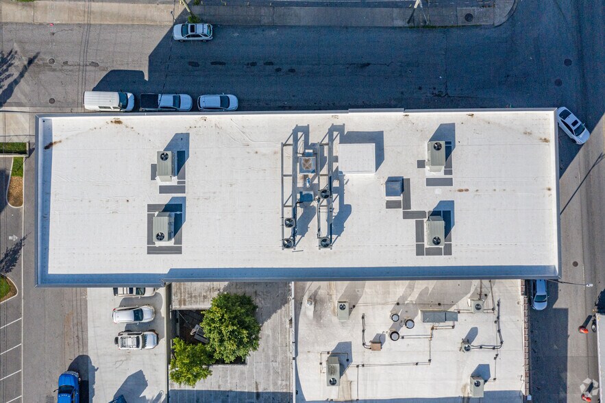 More Photos Of 900 Main St, Nashville Storefront Retail Office For Lease