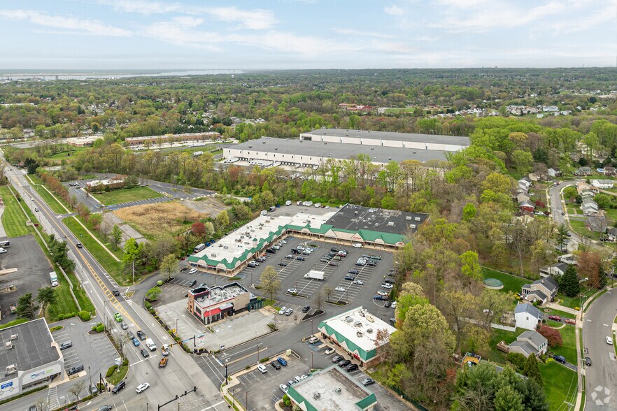 More Photos Of 4401-4445 Pennell Rd, Aston Township Unknown For Lease