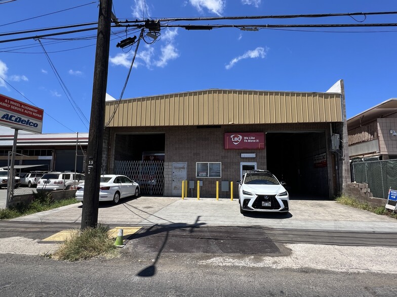 Primary Photo Of 2146 Kamehameha Hwy, Honolulu Warehouse For Lease