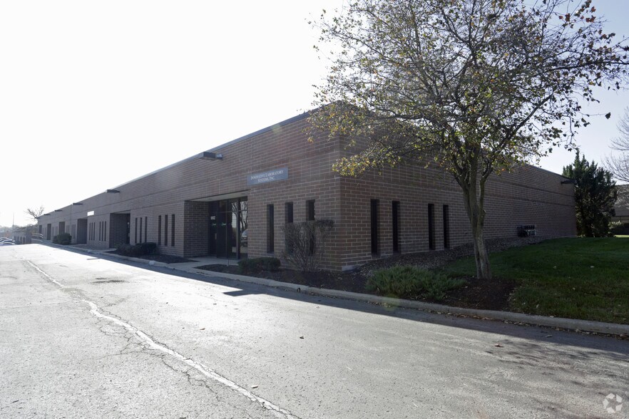 More Photos Of 9800-9822 Pflumm Rd, Lenexa Flex For Lease