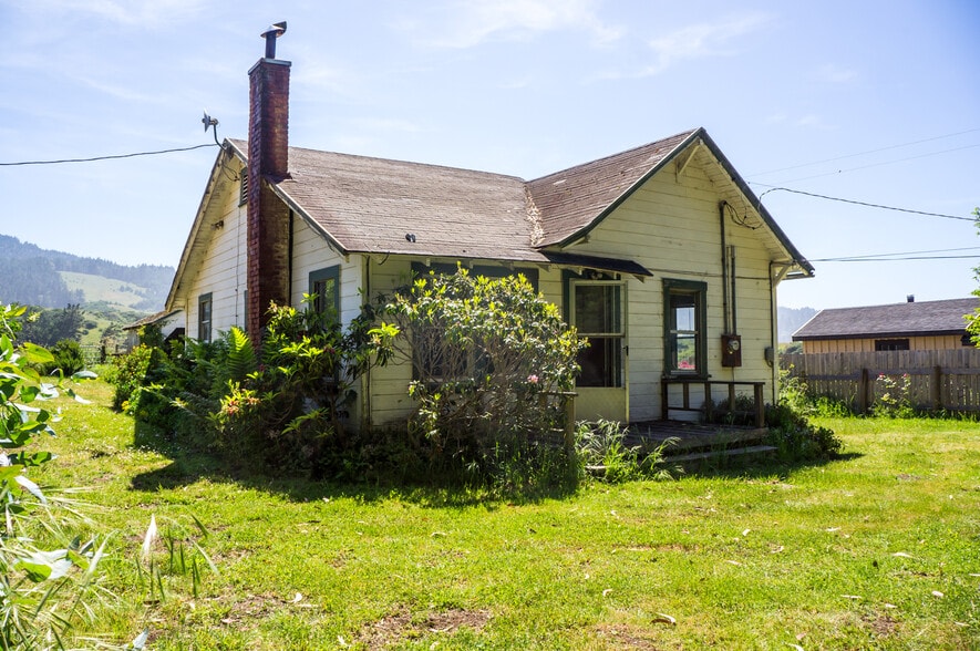 More Photos Of 16401 South Highway 1, Manchester Land For Sale