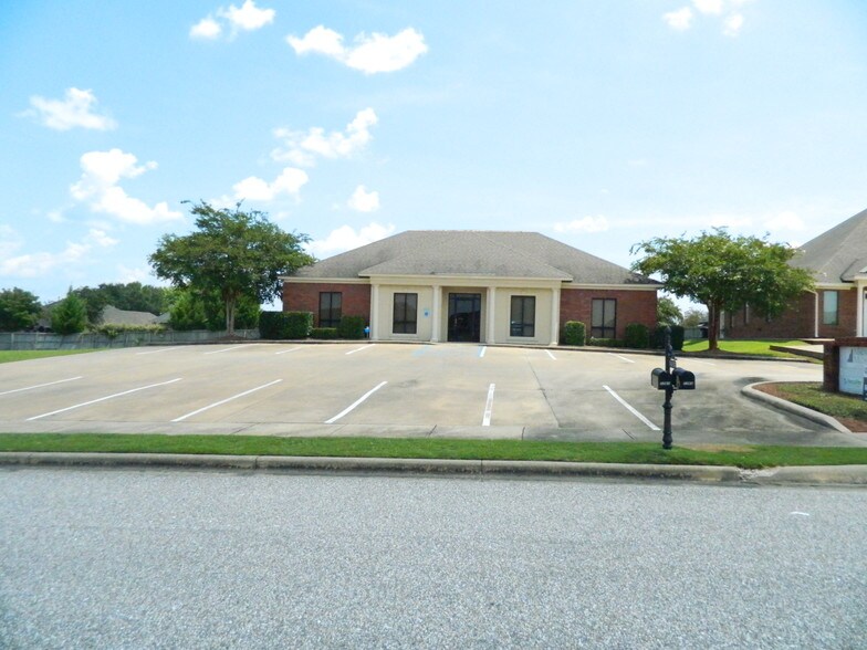 More Photos Of 1761 Taliaferro Trl, Montgomery Office For Lease