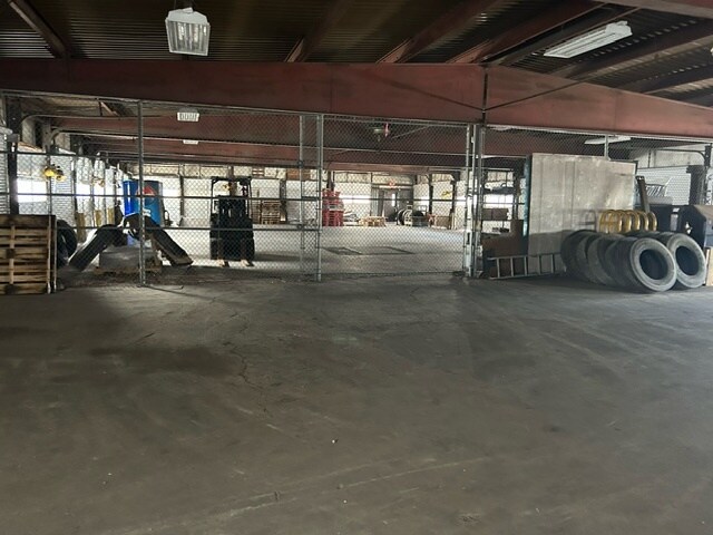 More Photos Of 158 Cordell Rd, Schenectady Warehouse For Lease