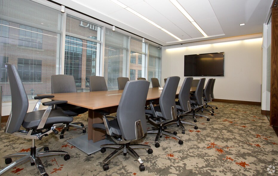 Photo of Lbby Floor Ste 100 - Spec Suite