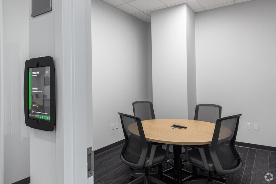 More Photos Of 333 S Garland Ave, Orlando Office For Lease