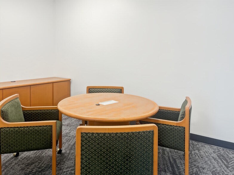 More Photos Of 388 Market St, San Francisco Coworking Space