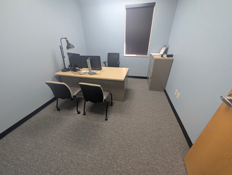 More Photos Of 5155 Pennwood Dr, Indianapolis Office For Sale
