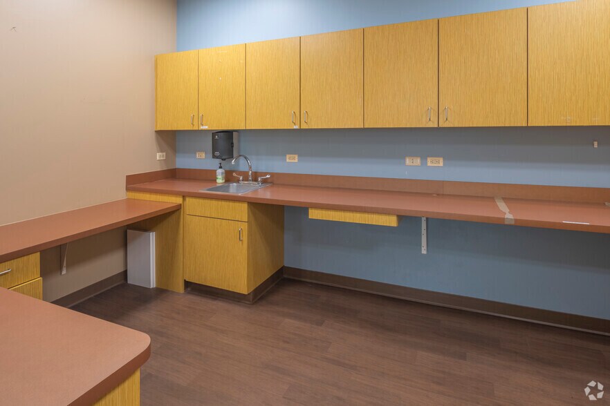 More Photos Of 7447 E Berry Ave, Greenwood Village Medical For Sale