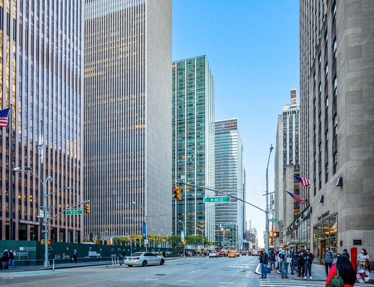 More Photos Of 1251 Avenue of the Americas, New York Office For Lease