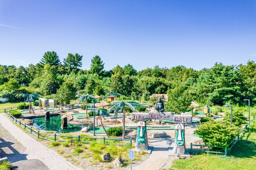 More Photos Of 2087 Main St, Tewksbury Freestanding For Sale