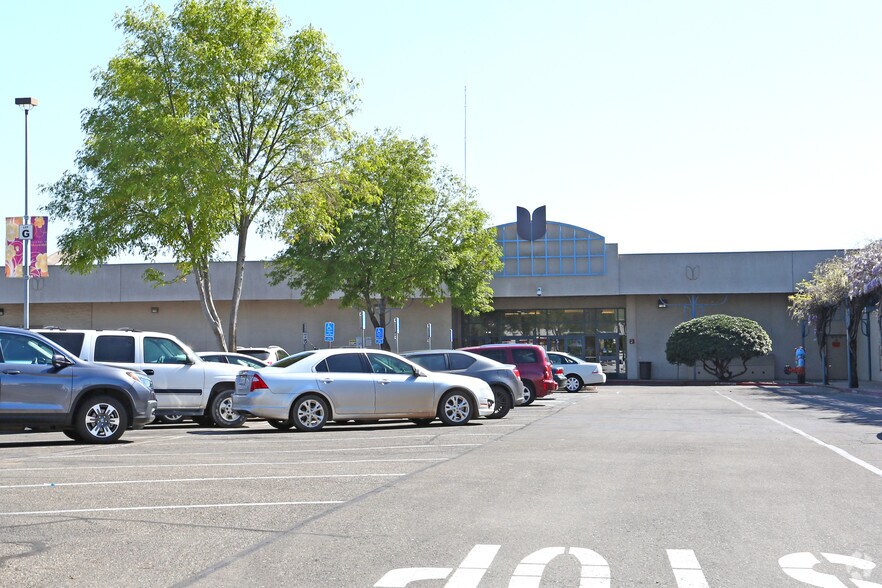 More Photos Of 645 Fairfield Dr, Merced Unknown For Lease