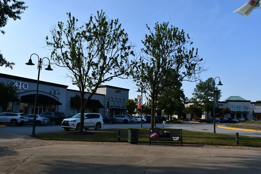 More Photos Of 481 Town Center Pl, Columbia Unknown For Lease