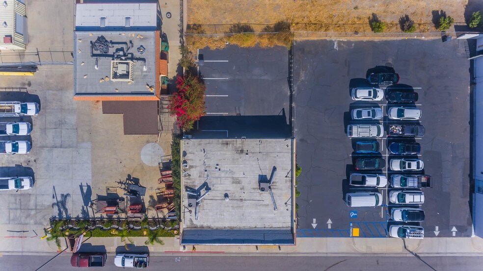More Photos Of 8401 Commonwealth Ave, Buena Park General Retail For Lease