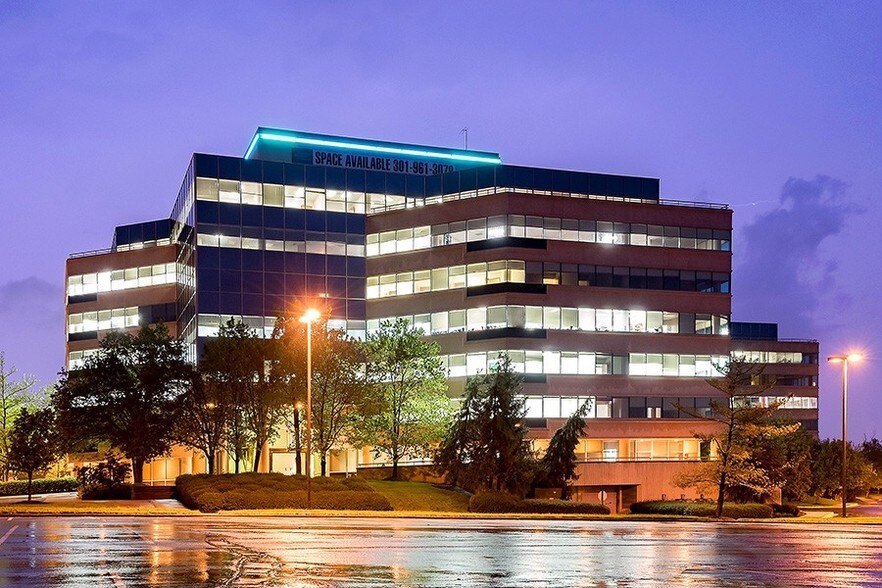 More Photos Of 4041 Powder Mill Rd, Beltsville Office Residential For Lease