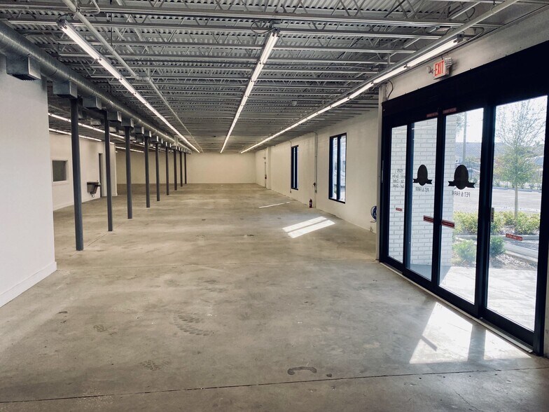 More Photos Of 4310 E Broadway Ave, Tampa Light Distribution For Lease