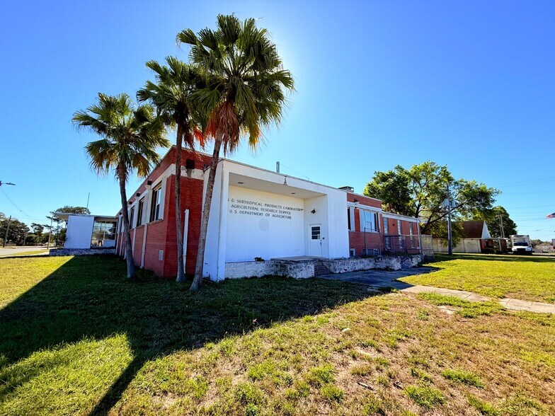 Primary Photo Of 600 Avenue S NW, Winter Haven Research And Development For Sale