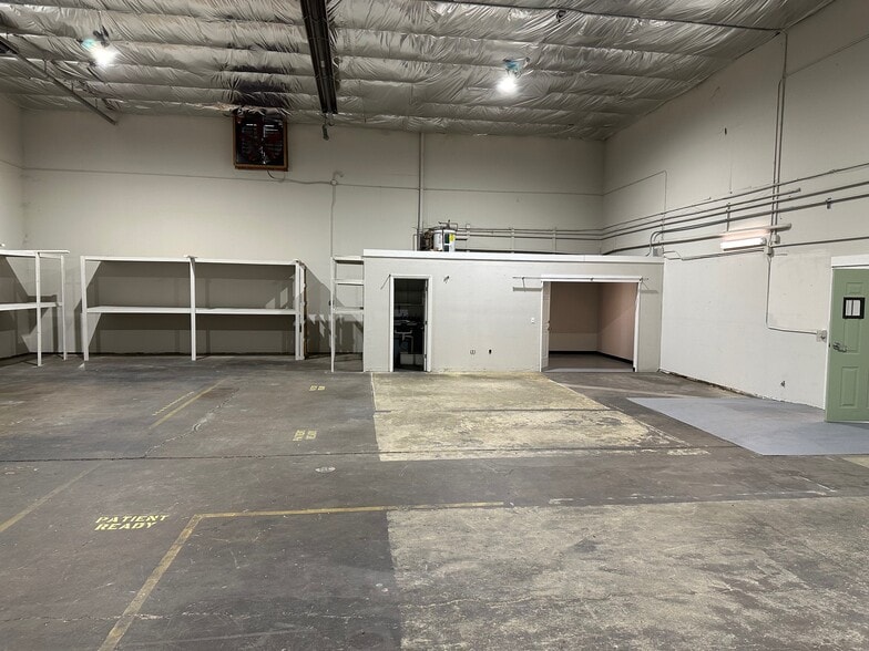 More Photos Of 765 S Riverside Ave, Medford Freestanding For Sale