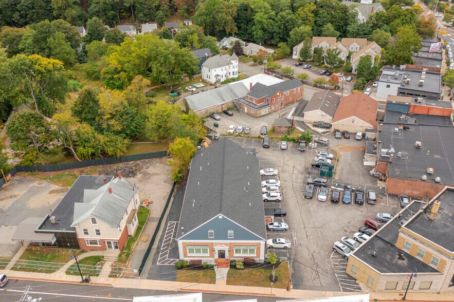 More Photos Of 11 Front St, Weymouth Office Residential For Lease